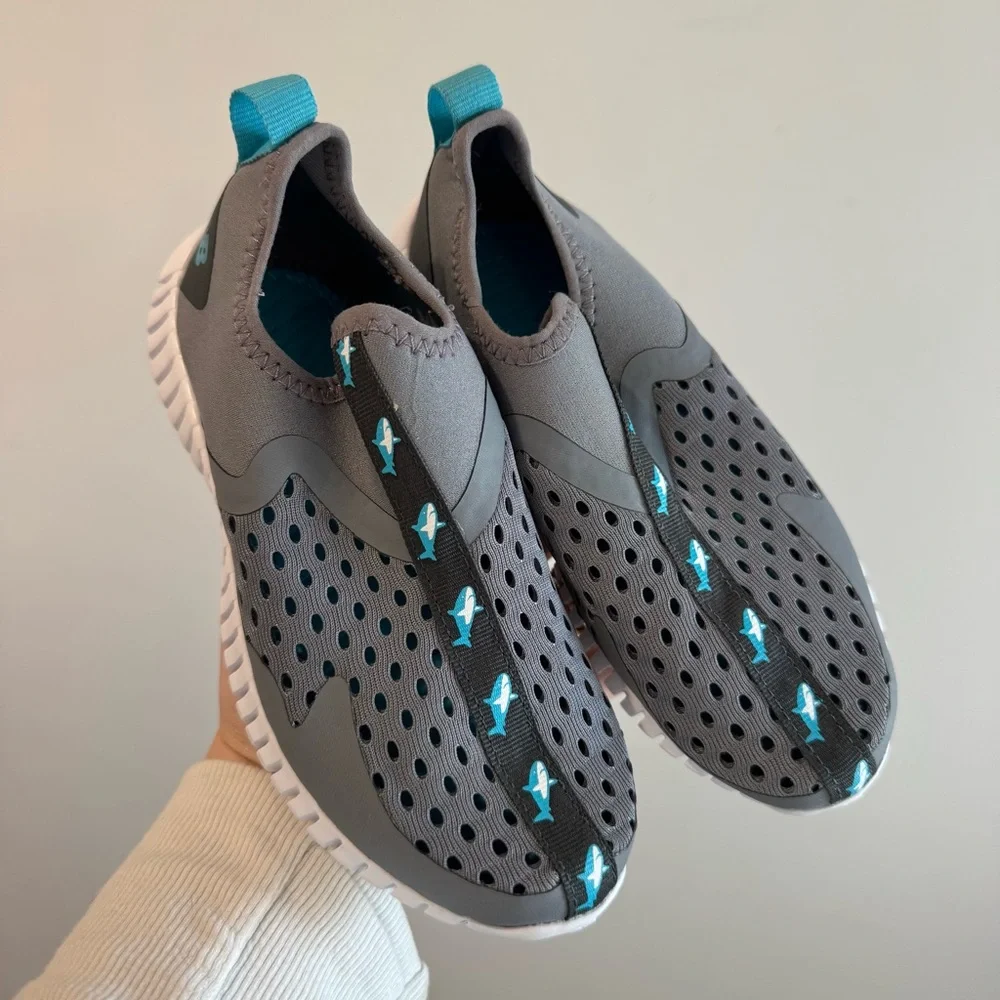 New Balance Kids' Aqua Drift V1 Slip On Shark Print Water‎ Shoes Size 1